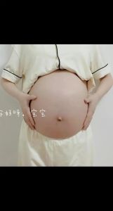 解梦探秘：梦见生孩子的深层含义与心灵旅程