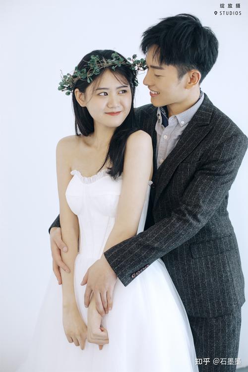 梦境解析：仓促婚嫁背后的焦虑与启示
