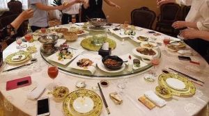 餐桌细节解码：人品密码的十个生活瞬间