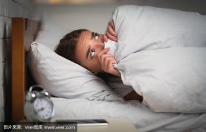 战胜夜间恐惧：原因与实用策略