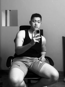 双唇厚男人的性格特点与爱情观