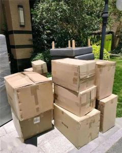 轻松搬家攻略：物品与时间选择秘诀
