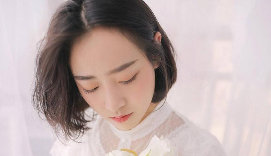 女性首次性行为后的心理转变与情感故事