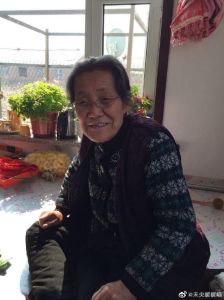梦境解析：家门热闹多梦兆财运事业，人际关系调适指南