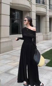 黑色服饰：心理与时尚的深层解读