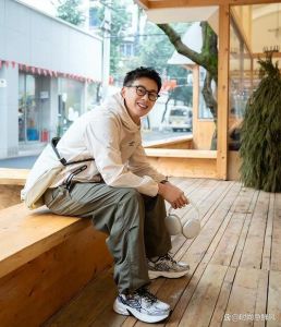 邋遢男变整洁：婚姻背后的秘密解析