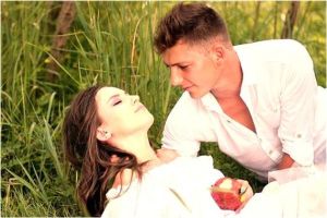 女性梦见与男友结婚的梦境解析与心理象征
