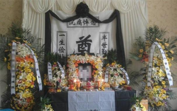 解密梦境丧事：象征意义与未来启示