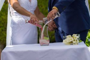梦见朋友结婚未成？内心密码与生活启示