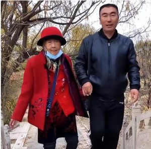 属马女性晚年幸福性格事业财运健康全解析