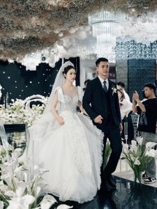 女人梦见办喜事解析：梦境象征与吉凶