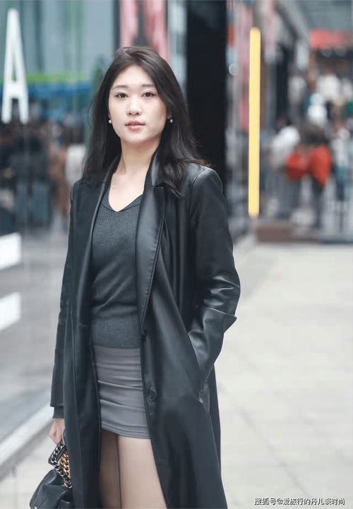 深色系女性性格黑色情结背后的心理动机