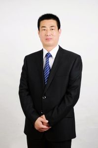 中国老板着装变革：从西装到休闲风潮