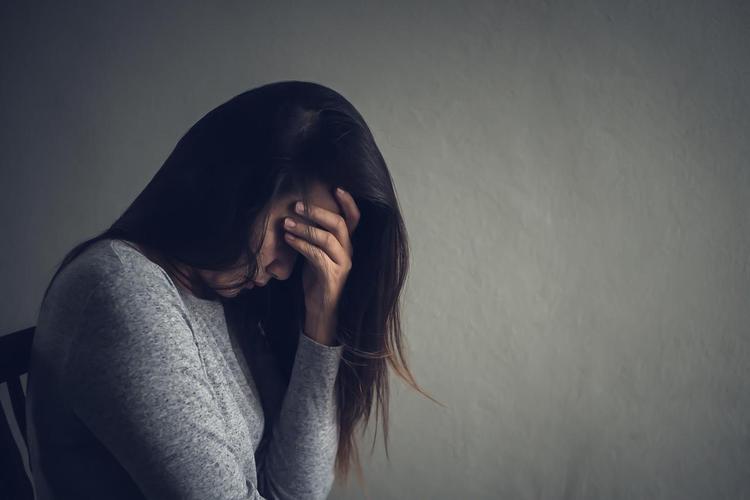 中年男人纠结妻子过往：心理障碍还是正常波动？
