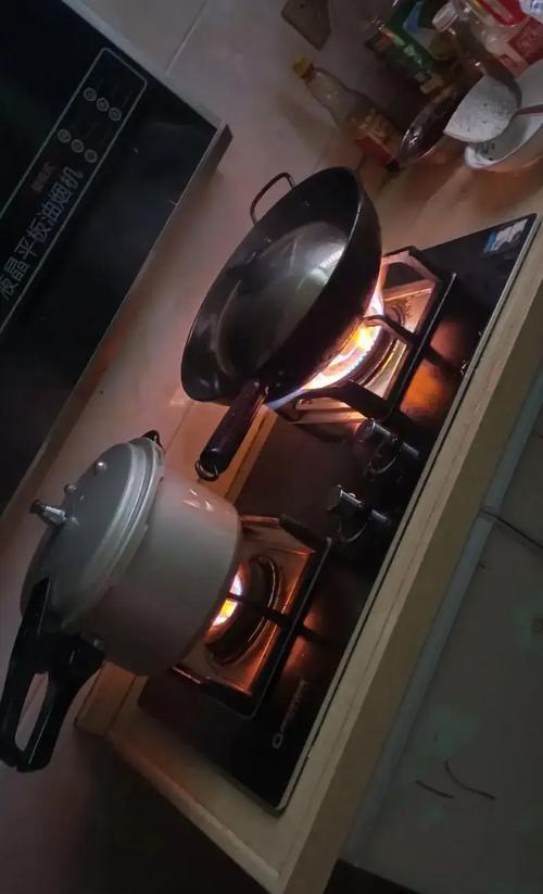 搬家开火习俗：传统与现代的平衡智慧