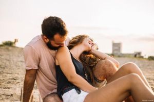 十大心理反应：男人遇见心爱女人的瞬间变化