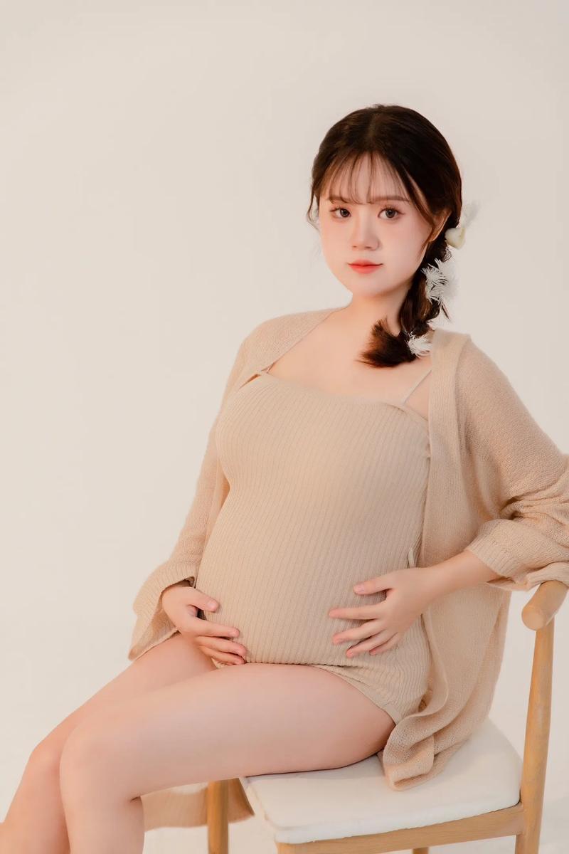 梦中大肚子中老年女性心理寓意与人生启示