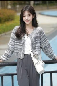 智慧女性魅力年轻不凡，低调中见真章