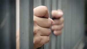 坐牢梦境的深层含义