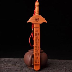 宝剑风水摆放：家居好运之道