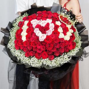 浪漫求婚必备礼物清单，打造甜蜜求婚时刻！