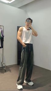 男性视角：细腰女性的多重吸引力解析