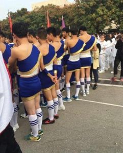 男性短裙情结：心理奥秘与社会文化解析