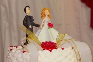 女人梦见娶媳妇：梦境预示与生活变化
