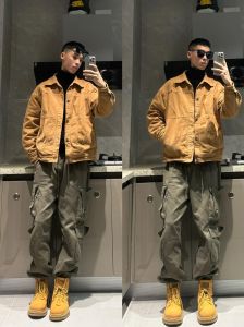 街头文化中的工装裤：揭示性格与潮流态度