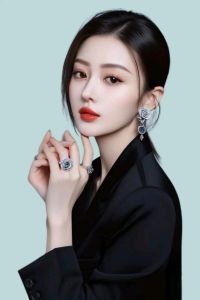 纯净气质，魅力无疆的女性风采