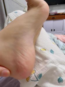 36脚女生婚姻观念演变：传统束缚到现代解放