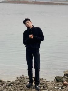 气质型男人：十大魅力特征解析