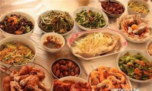 梦境宴席心理解析与生活寓意
