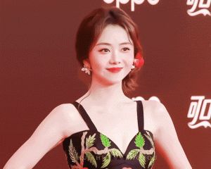 榜妹速看！虞书欣生日会开启，谭松韵新剧过审，李沁胡歌合作《收山》等星动态
