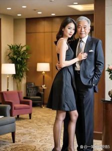 为丈夫升职漂亮妻子，小雅走后门，丈夫事业飞，自己成闺蜜