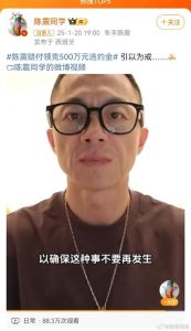 杨幂穿蓝色蝴蝶结裙，小蛮腰美腿尽显，状态高贵优雅
