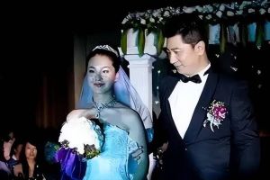 原来这两口子是夫妻，戏里戏外超恩爱夫妻