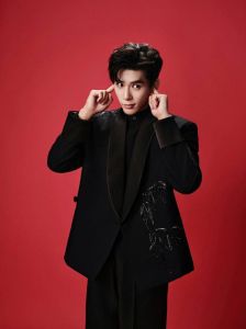 王安宇生日，春节生日，演员成长路