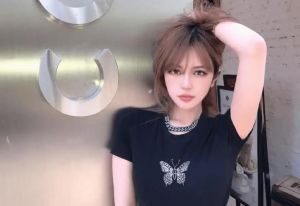 周扬青何广智跨年夜甜蜜互动，网友 该在一起了！