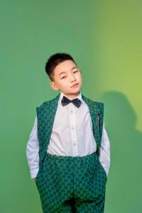 找一个比自己大9岁的男朋友好吗，大九岁恋爱怎么过？磨合包容很幸福！