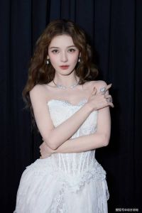 把女神撩成甜妻，真心喜欢就行动，让她感受你的爱意