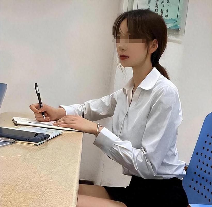 导师对有好感的女生很热情,导师突然热情?保持专业距离! 导师对有好感的女生很热情,导师突然热情?保持专业距离!