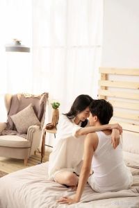 男生面对自己喜欢的女生，男生看上你时超明显的表现！